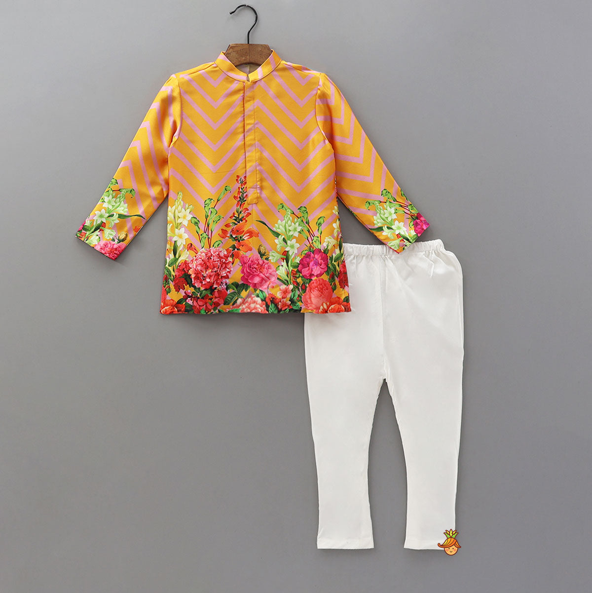 Chevron Printed Kurta With Matching Jacket And Pyjama