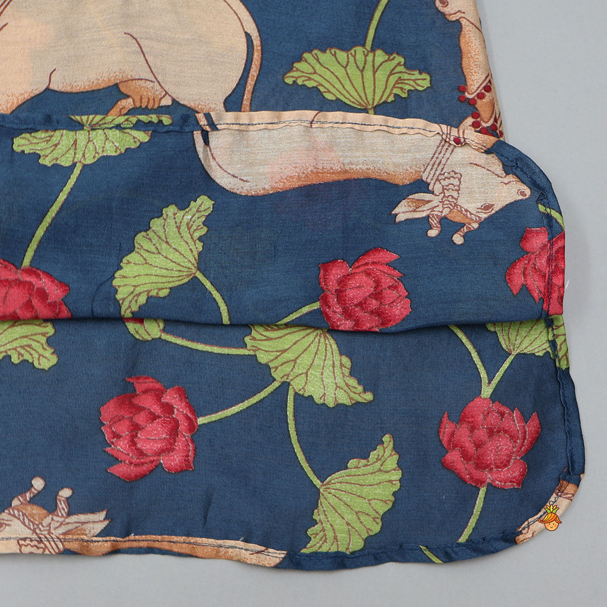 Curved Hem Kurta With Printed Jacket And Pyjama