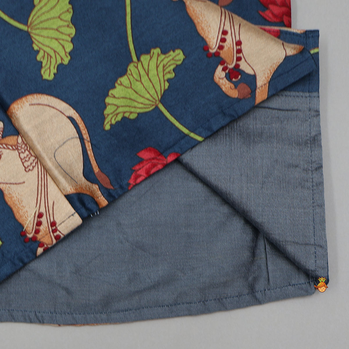 Curved Hem Kurta With Printed Jacket And Pyjama