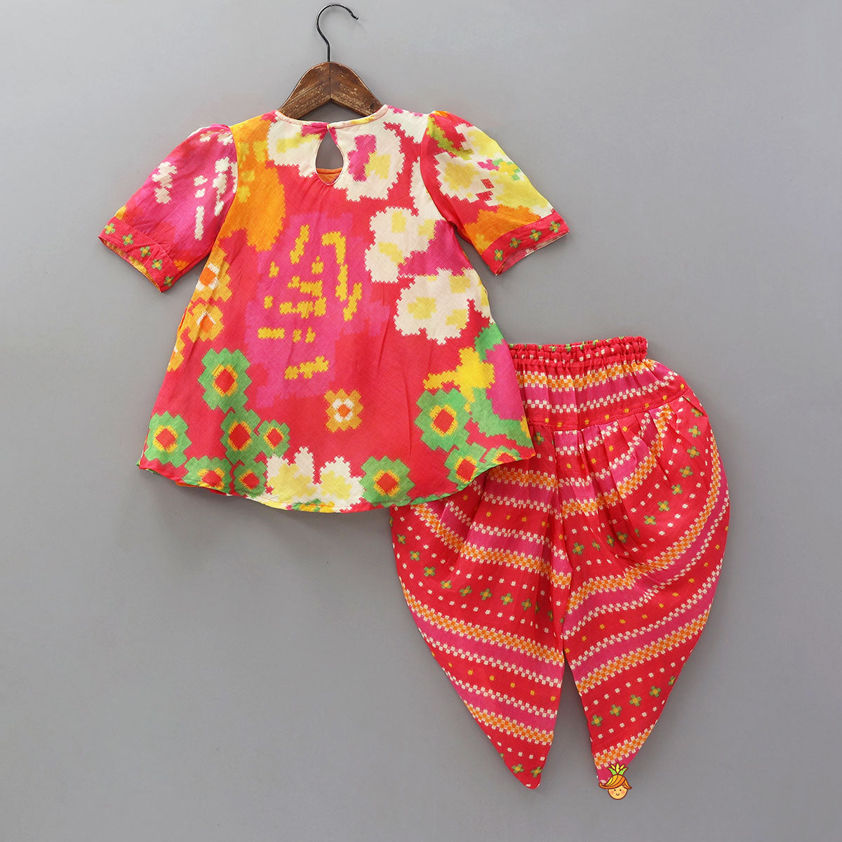 Dual Side Knot Detail Kurti And Dhoti