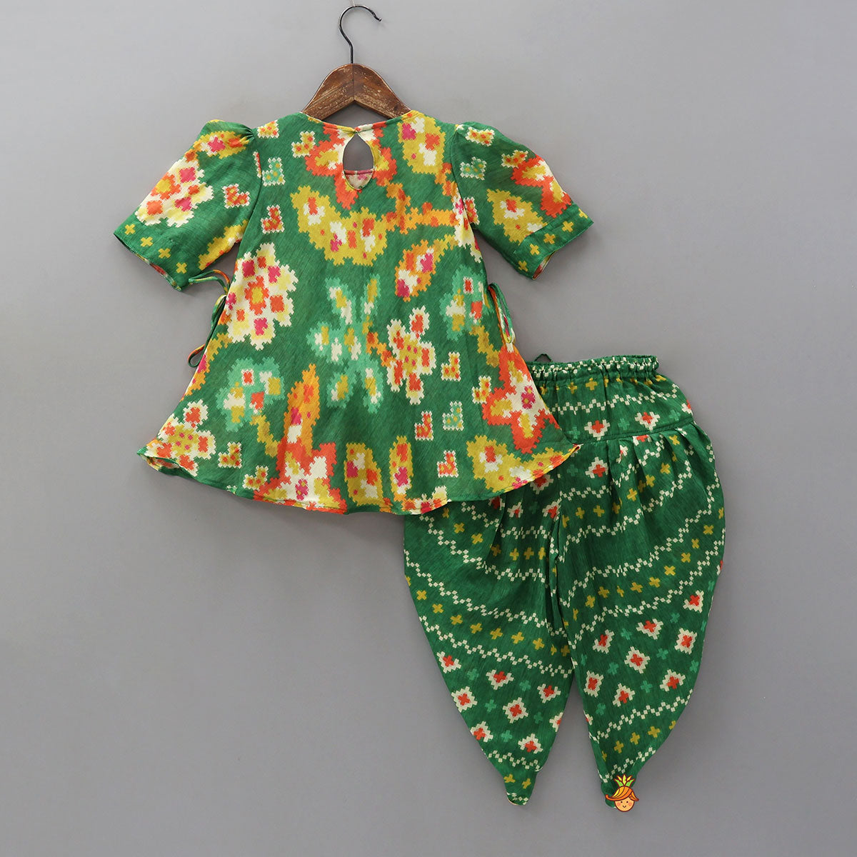 Dual Side Knot Detail Printed Kurti And Dhoti