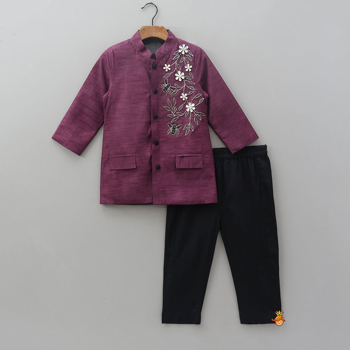 Elegant Floral Embellished Kurta And Pyjama