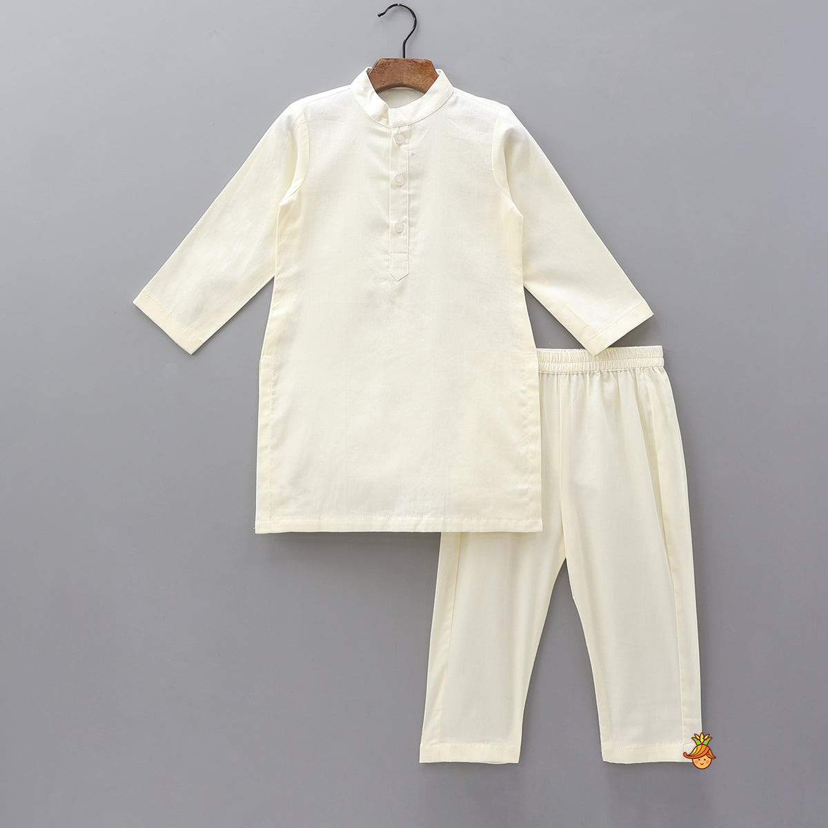 Ethnic Kurta With Brocade Front Open Jacket And Pyjama