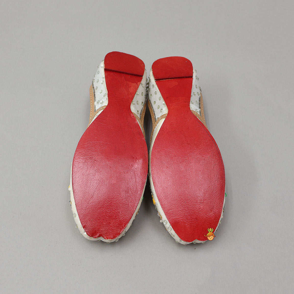 Mirror Work Beautiful Jutti