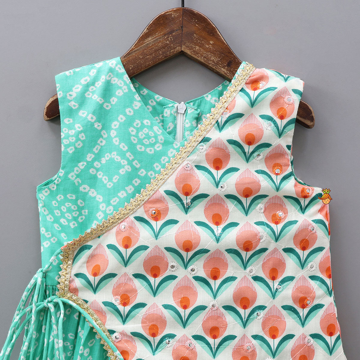 Bandhani Printed Kurti With One-Sided Flap