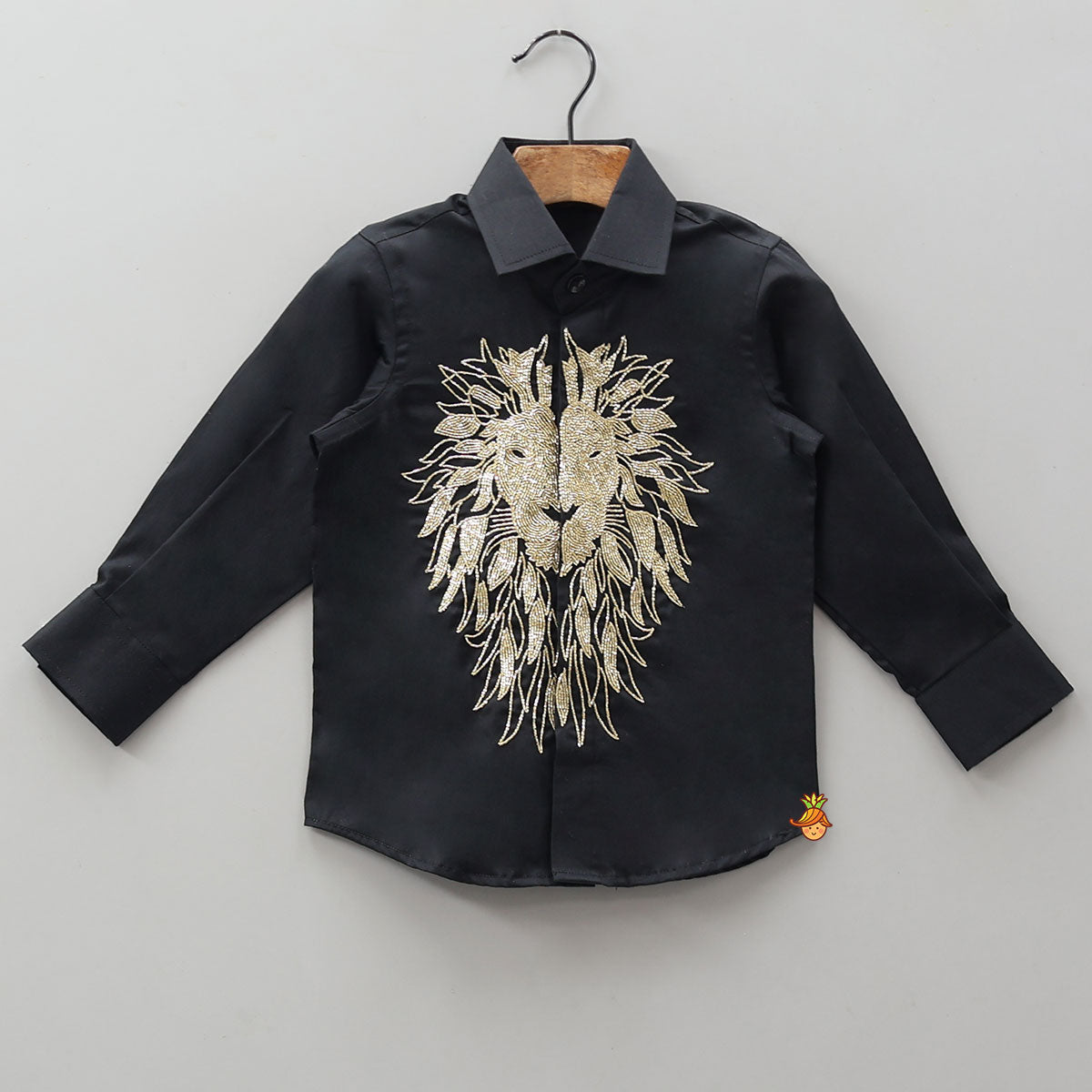 Cut Dana Animal Motif Embroidered Shirt