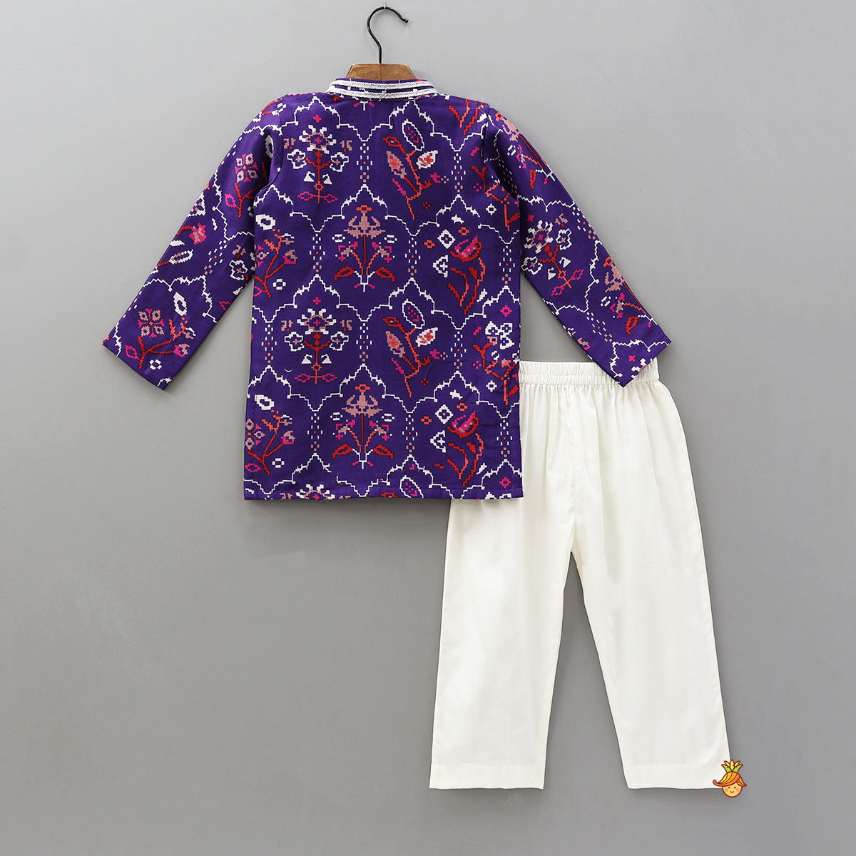 Adorable Printed Kurta With Pyjama