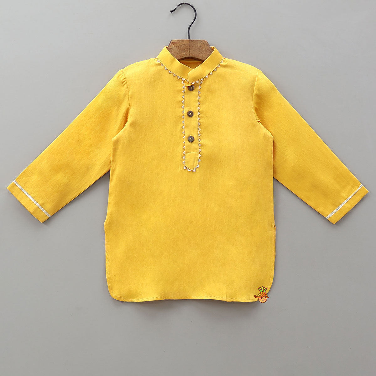 Curved Hem Kurta With Embroidered Jacket And Pyjama