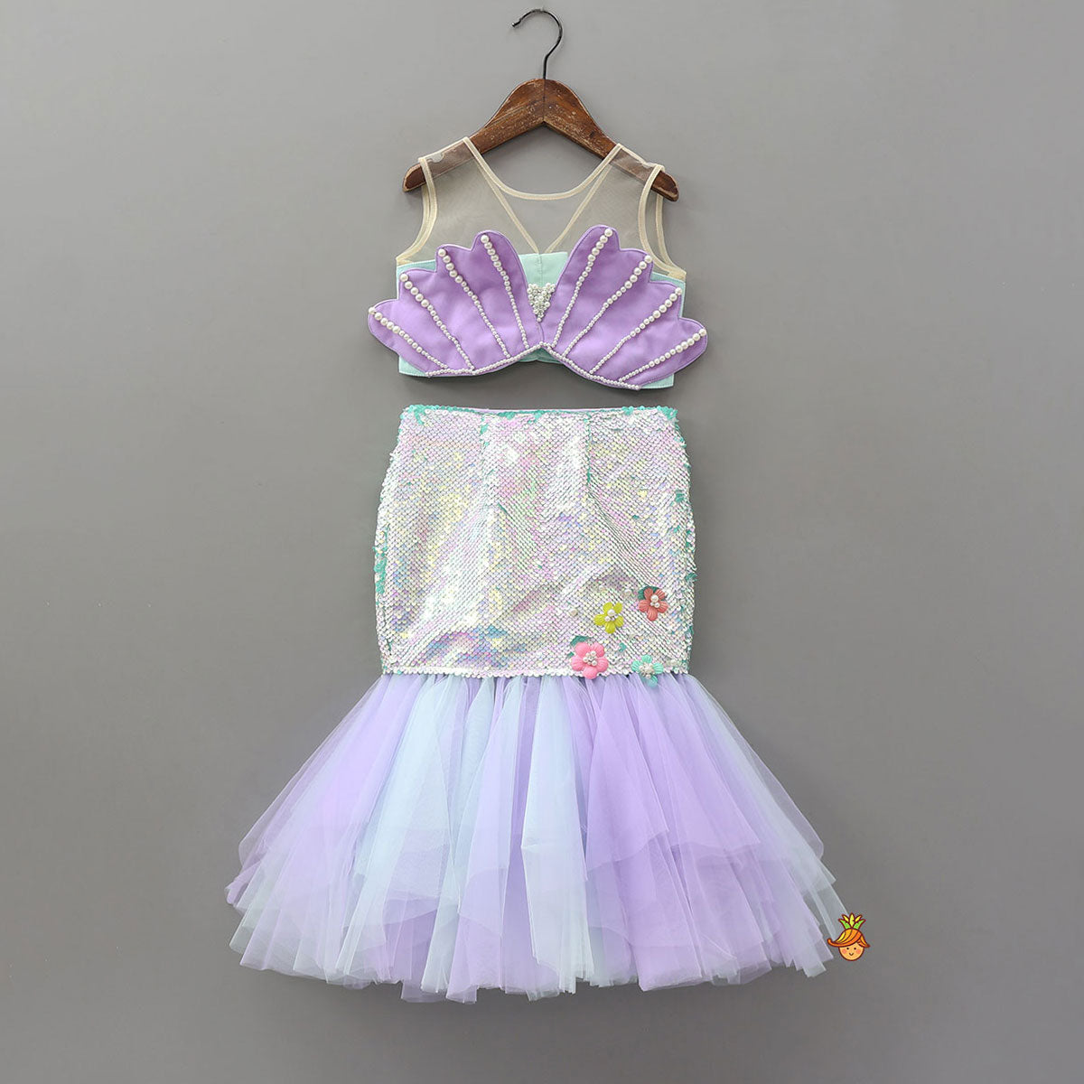 Stunning Top And Reversible Sequin Detail Mermaid-Style Skirt With Ribbon Hairband