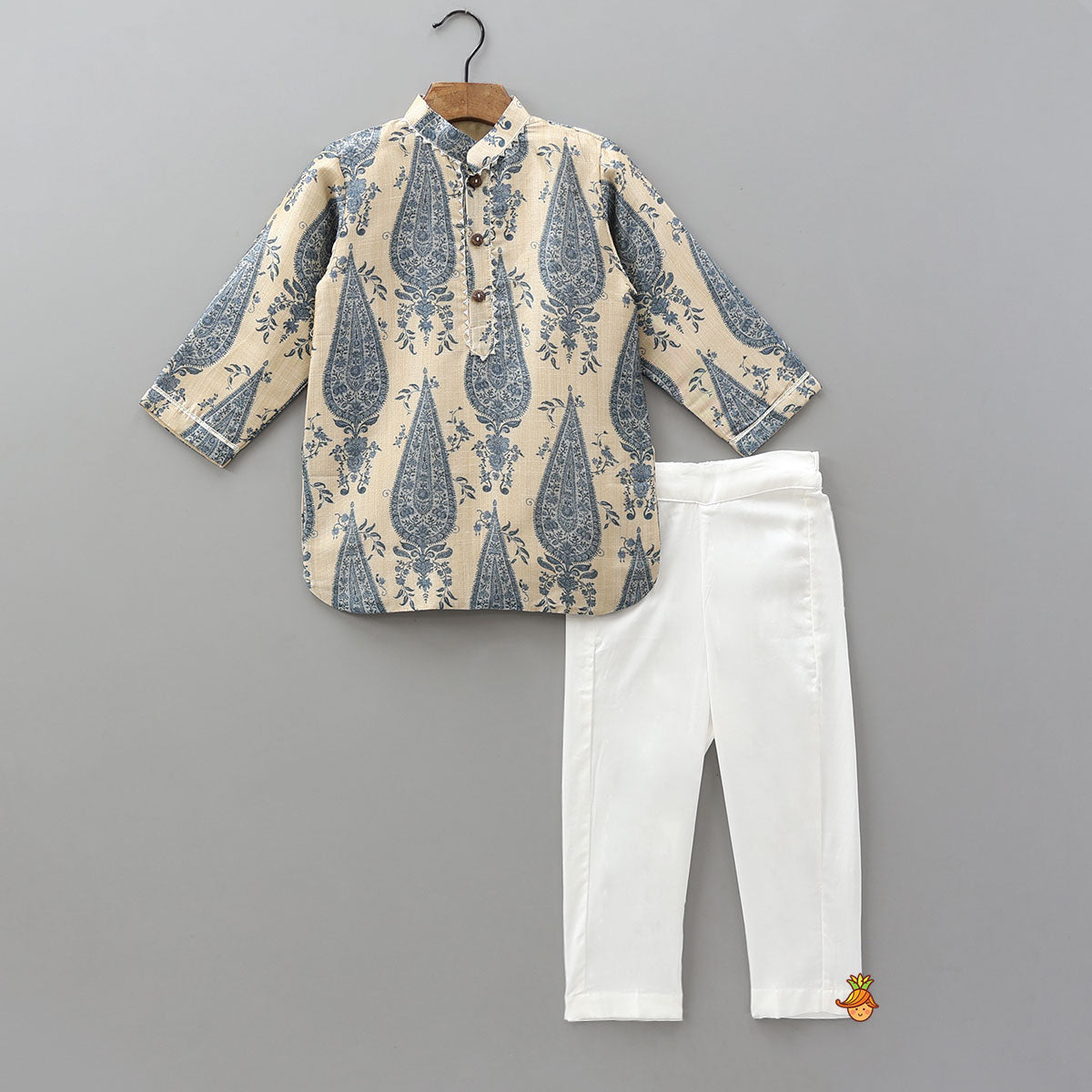 Curved Hem Kurta With Printed Jacket And Pyjama