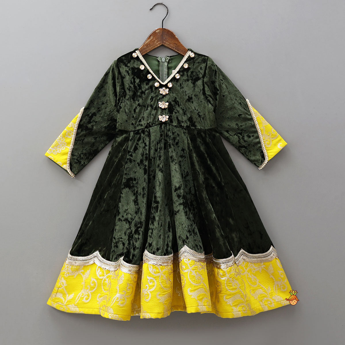 Stunning Velvet V-Neck Dual-Tone Anarkali