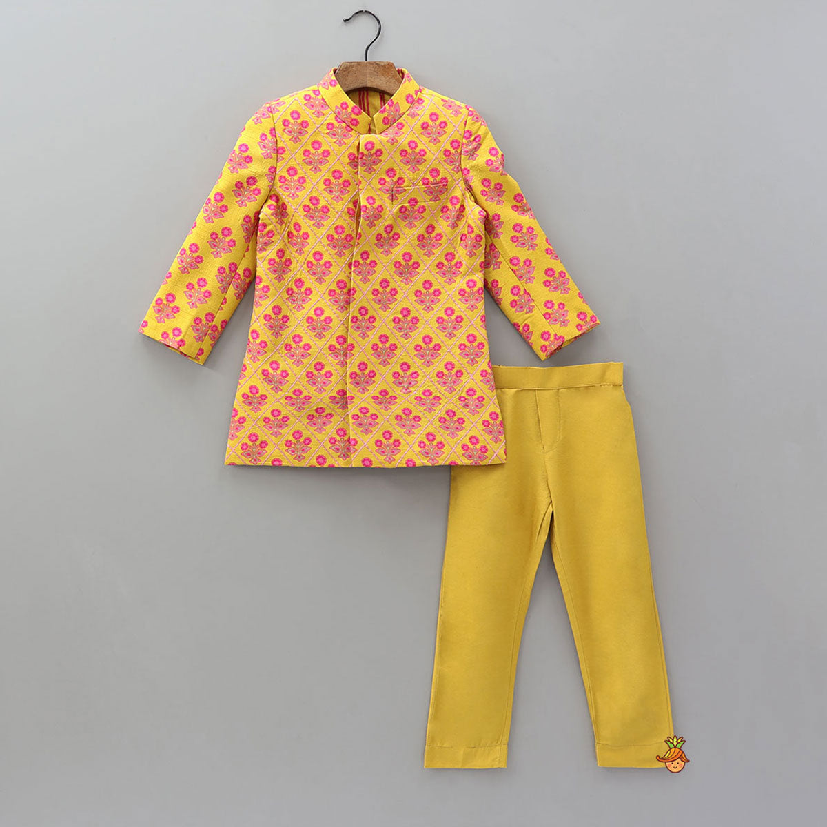 Pocket Detail Printed Sherwani With Pyjama