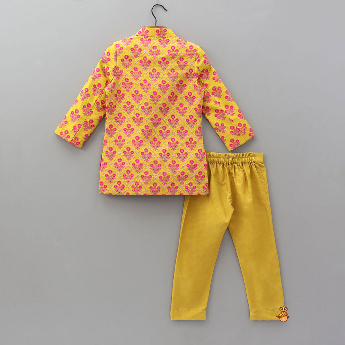 Pocket Detail Printed Sherwani With Pyjama