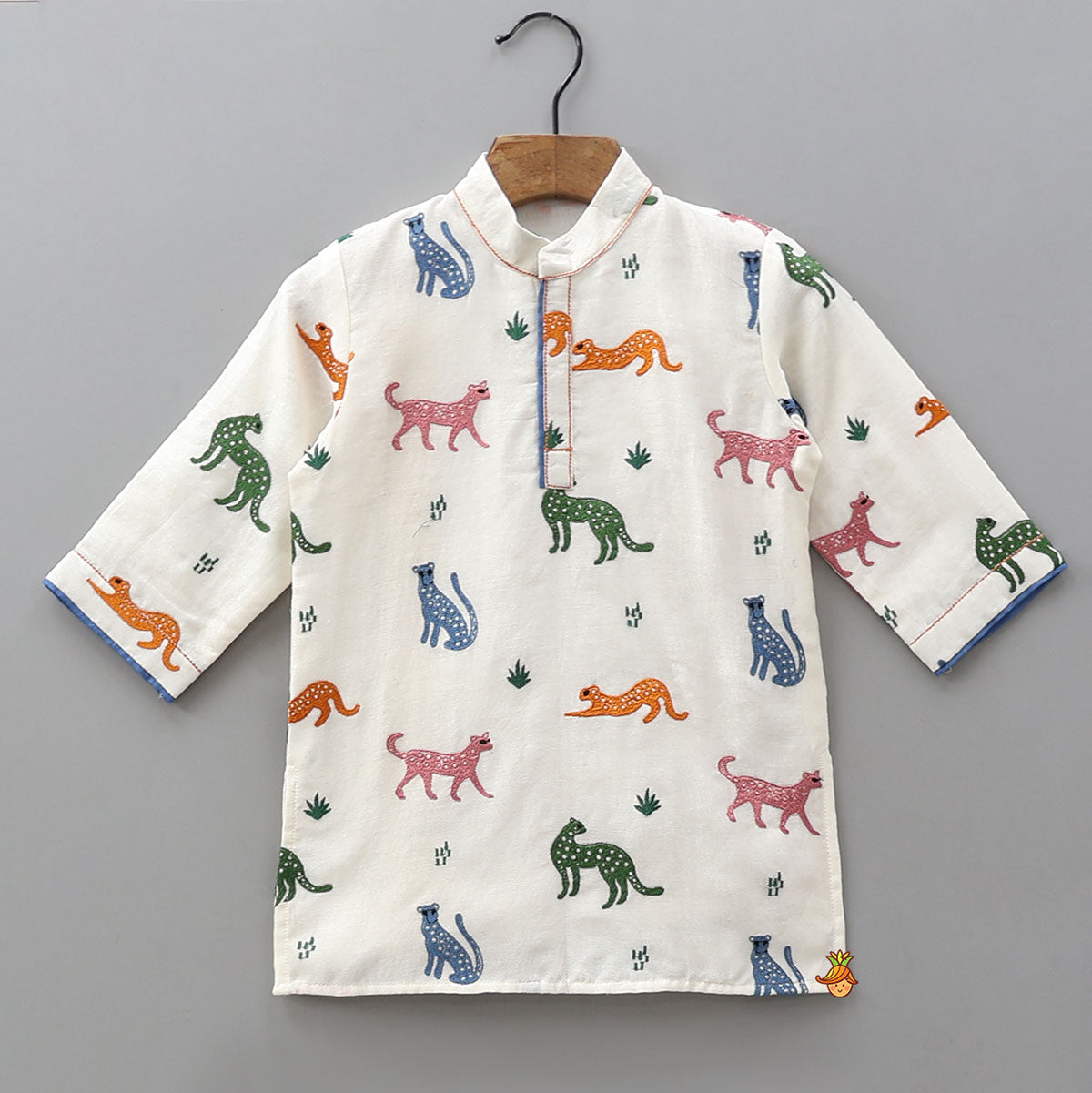 Kurta With Animal Motif Embroidery And Pyjama