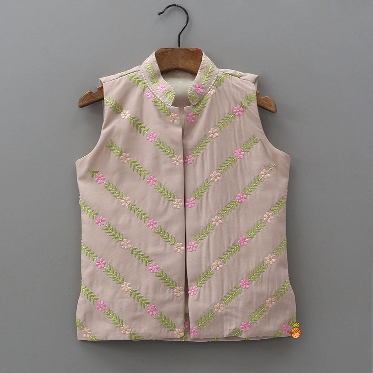 Ethnic Kurta With Intricate Thread Floral Embroidered Jacket And Pyjama