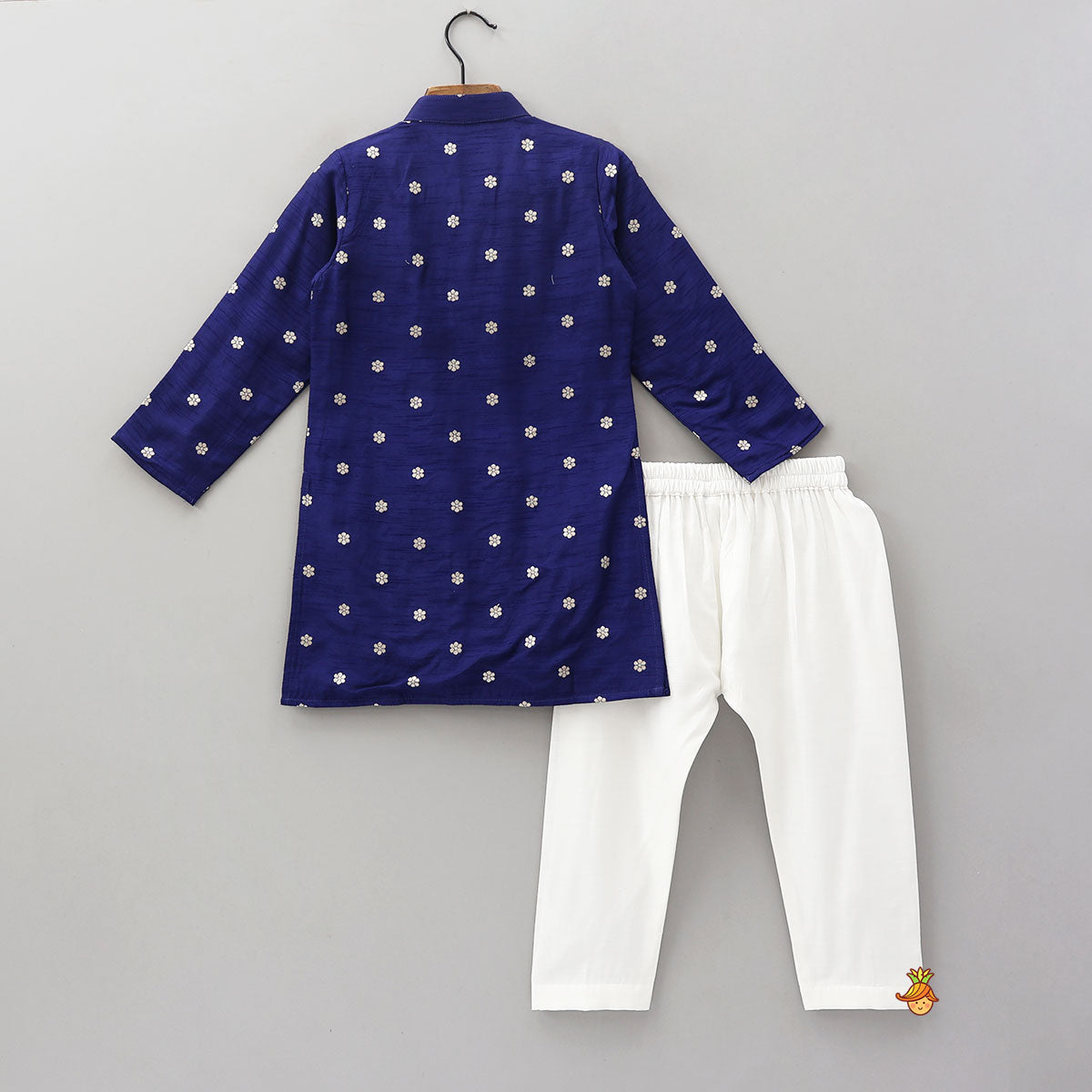 Floral Booti Work Kurta With Pyjama