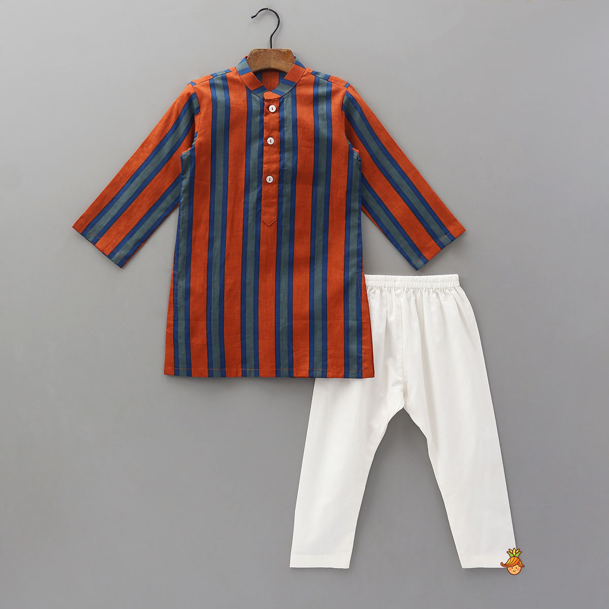 Vertical Striped Ethnic Kurta With Printed Jacket And Pyjama