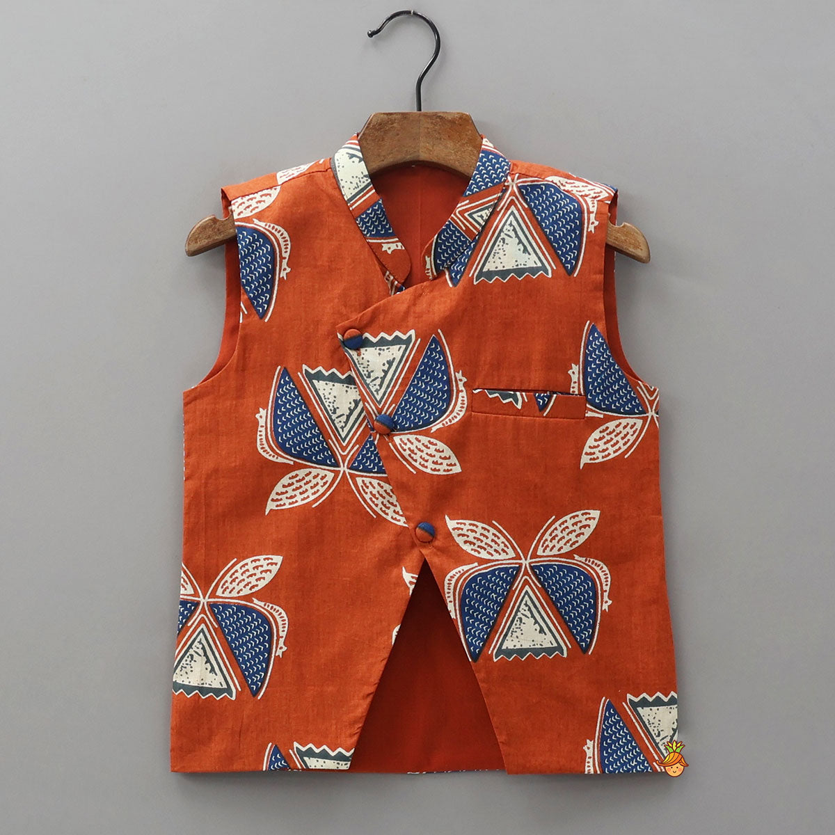 Vertical Striped Ethnic Kurta With Printed Jacket And Pyjama