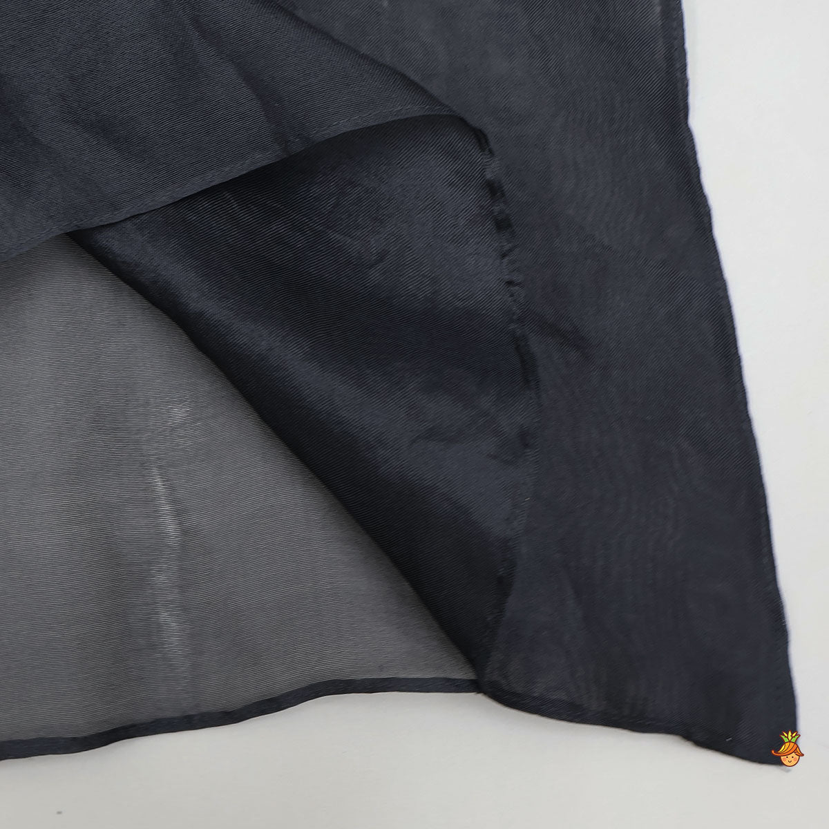 Yoke Embroidered Kaftan-Style Kurti With Inner Top And Matching Pant