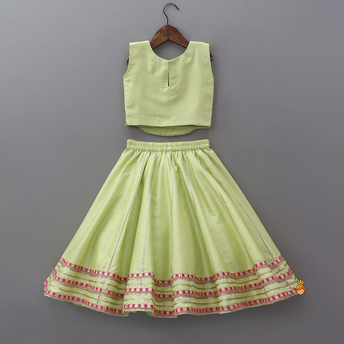 Round Neck Sleeveless Pretty Top And Lehenga