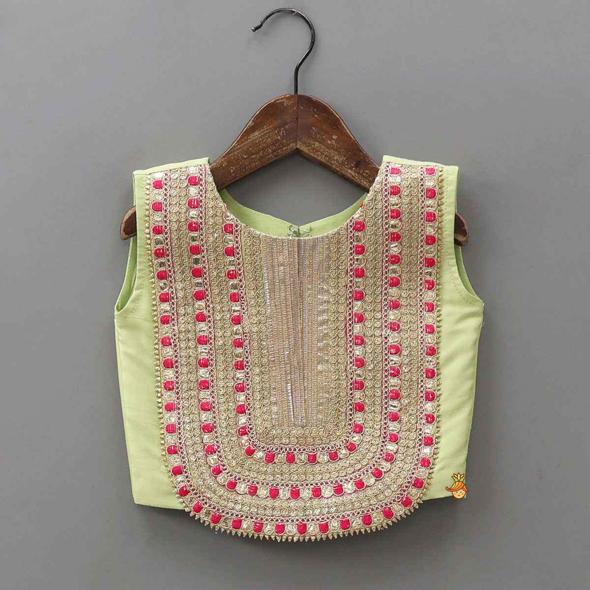 Round Neck Sleeveless Pretty Top And Lehenga