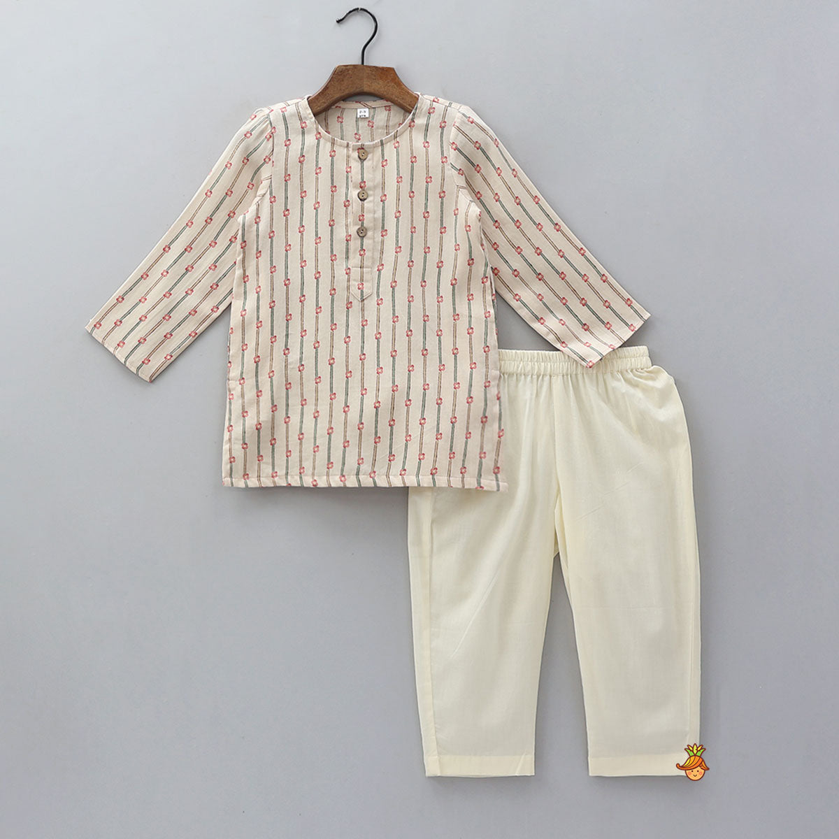 Pocket Detail Kurta With Printed Jacket And Pyjama