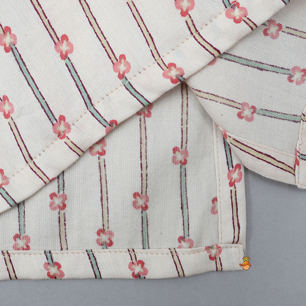 Pocket Detail Kurta With Printed Jacket And Pyjama