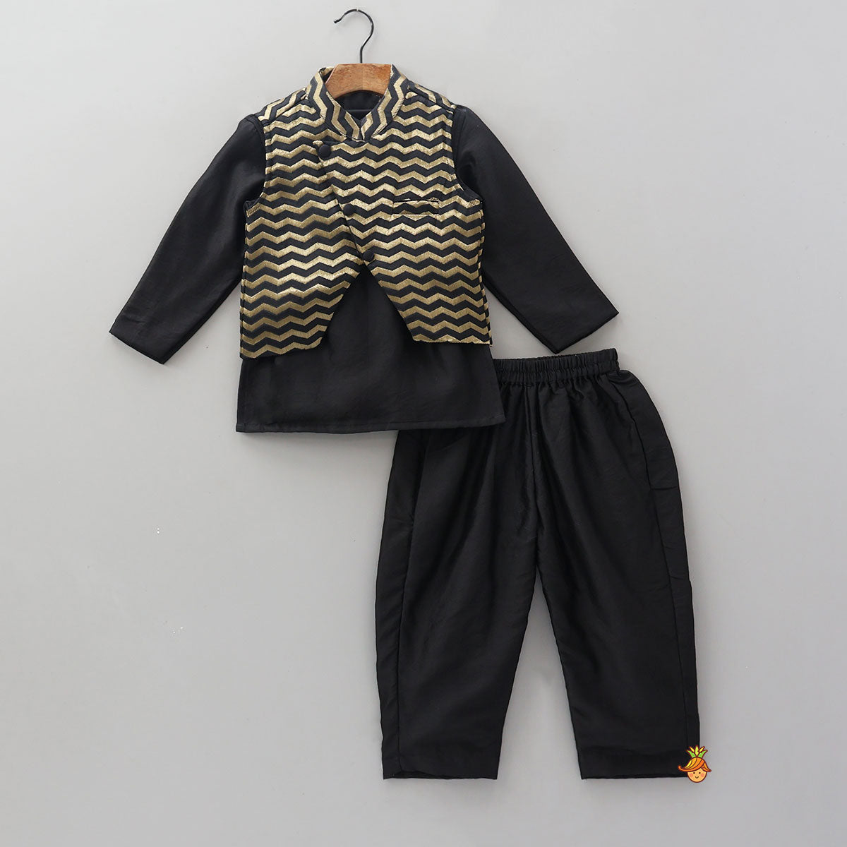 Chanderi Silk Kurta With Brocade Jacket And Pyjama