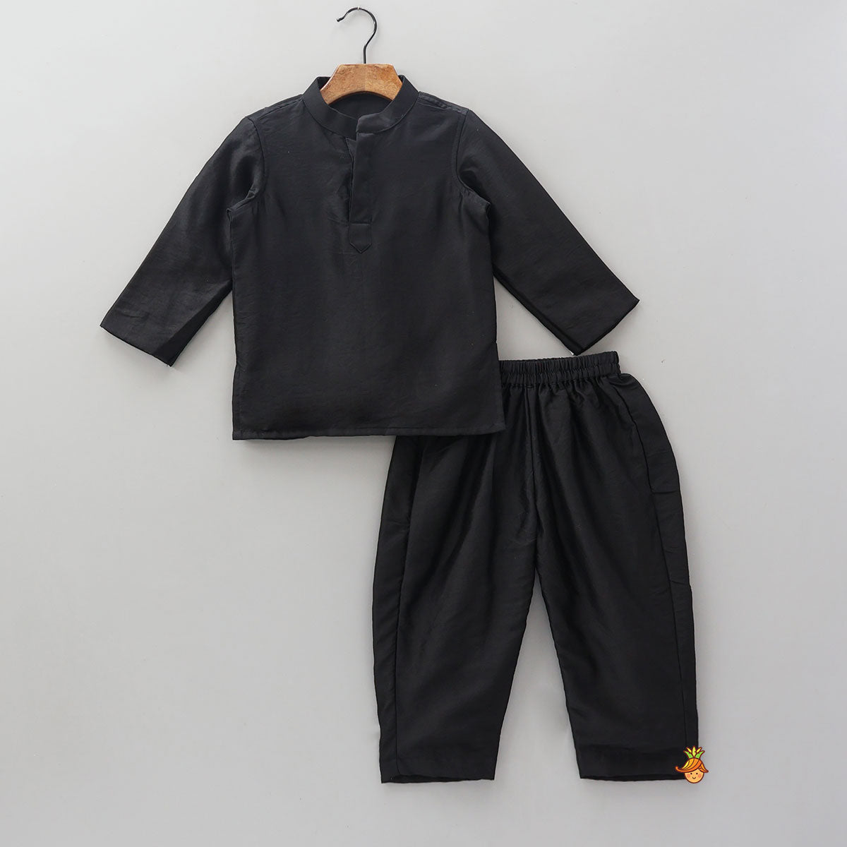 Chanderi Silk Kurta With Brocade Jacket And Pyjama