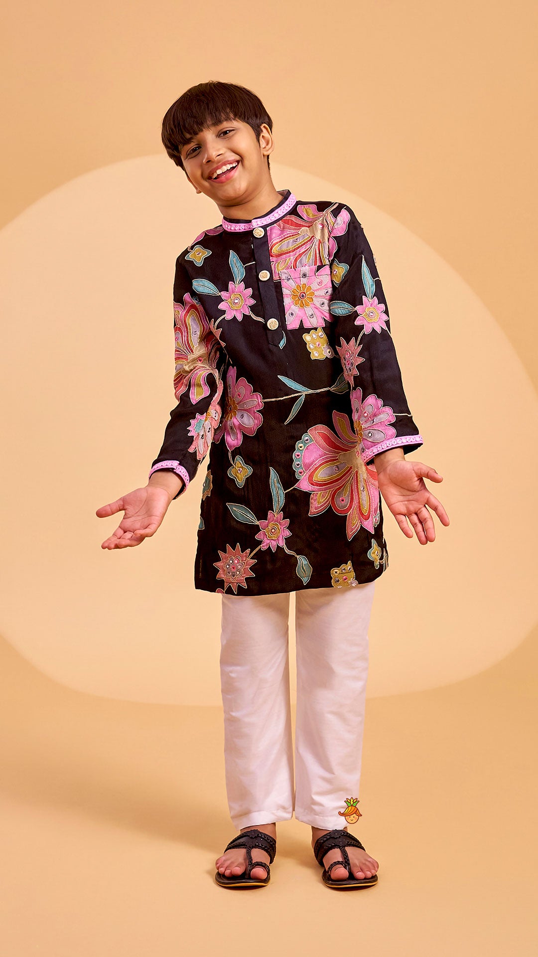 Stylish Floral Kurta With Patch Pocket Detail And Pyjama
