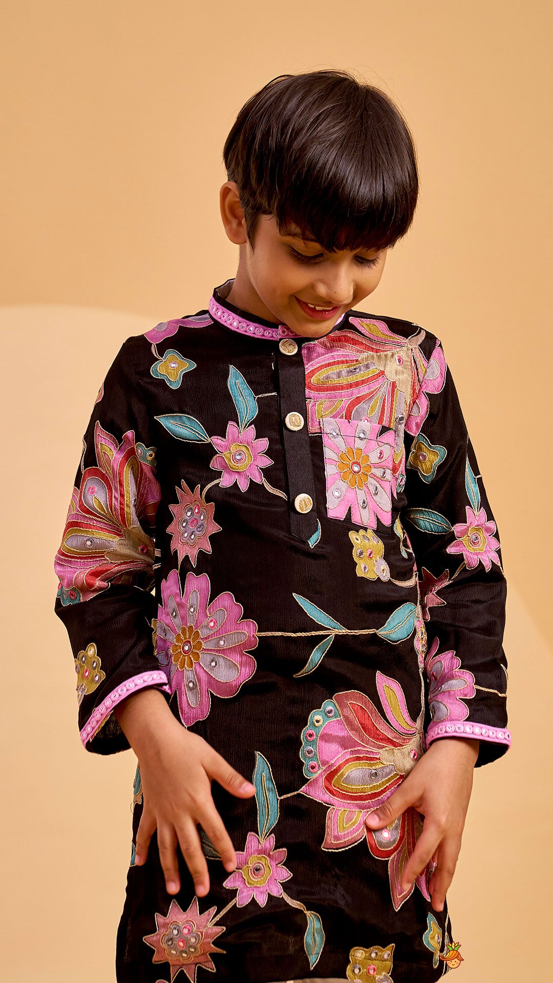 Stylish Floral Kurta With Patch Pocket Detail And Pyjama