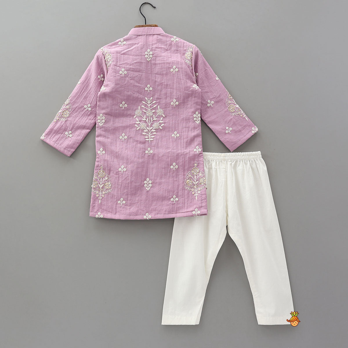 Thread Embroidered Kurta And Pyjama