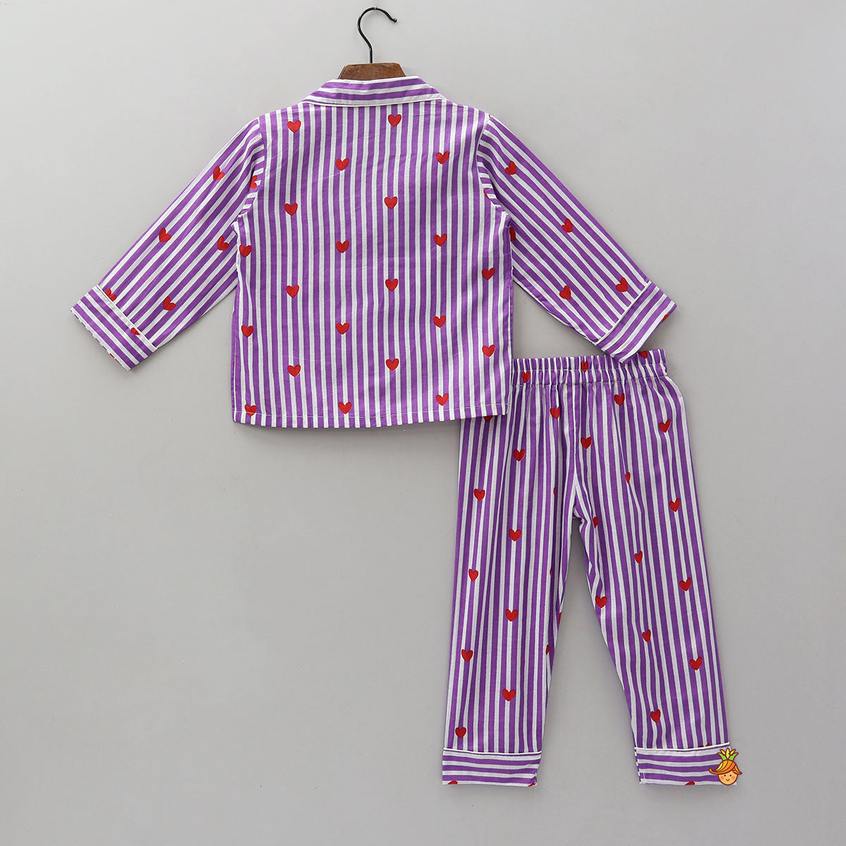 Vertical Stripes And Heart Printed Sleepwear Set