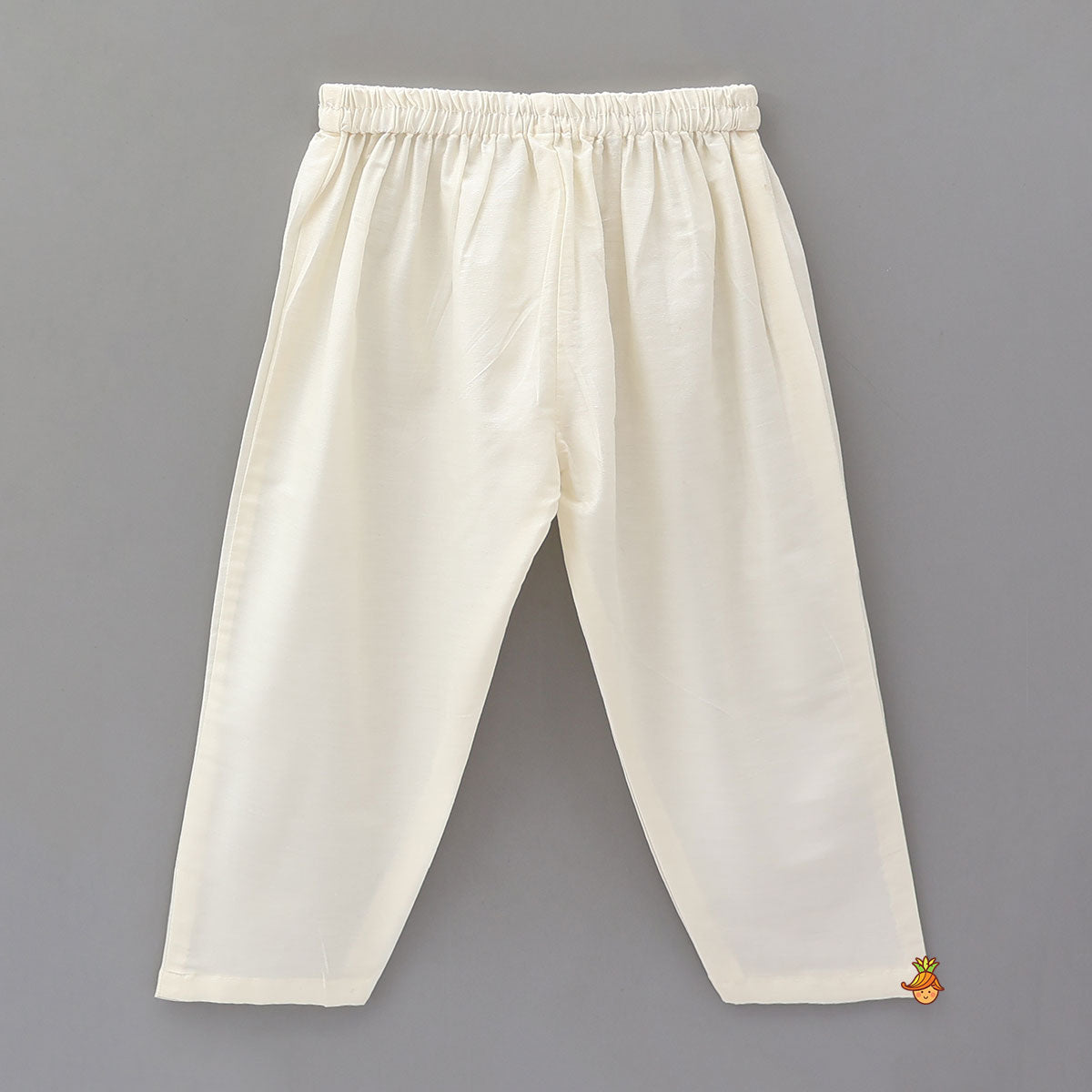 Ethnic Kurta With Embroidered Collar Jacket And Pyjama