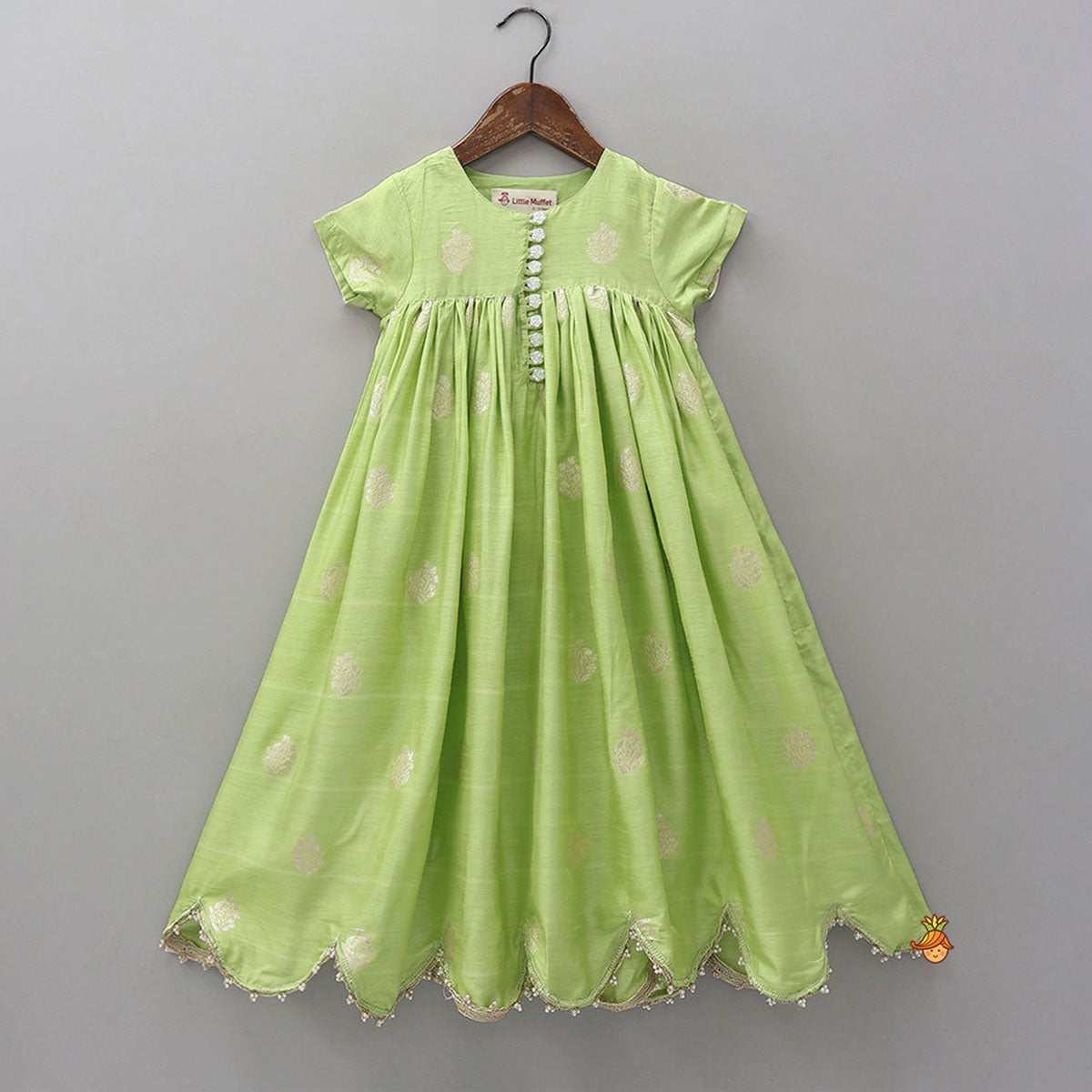 Loop Floral Button-Detail Kurti With Scalloped Hem