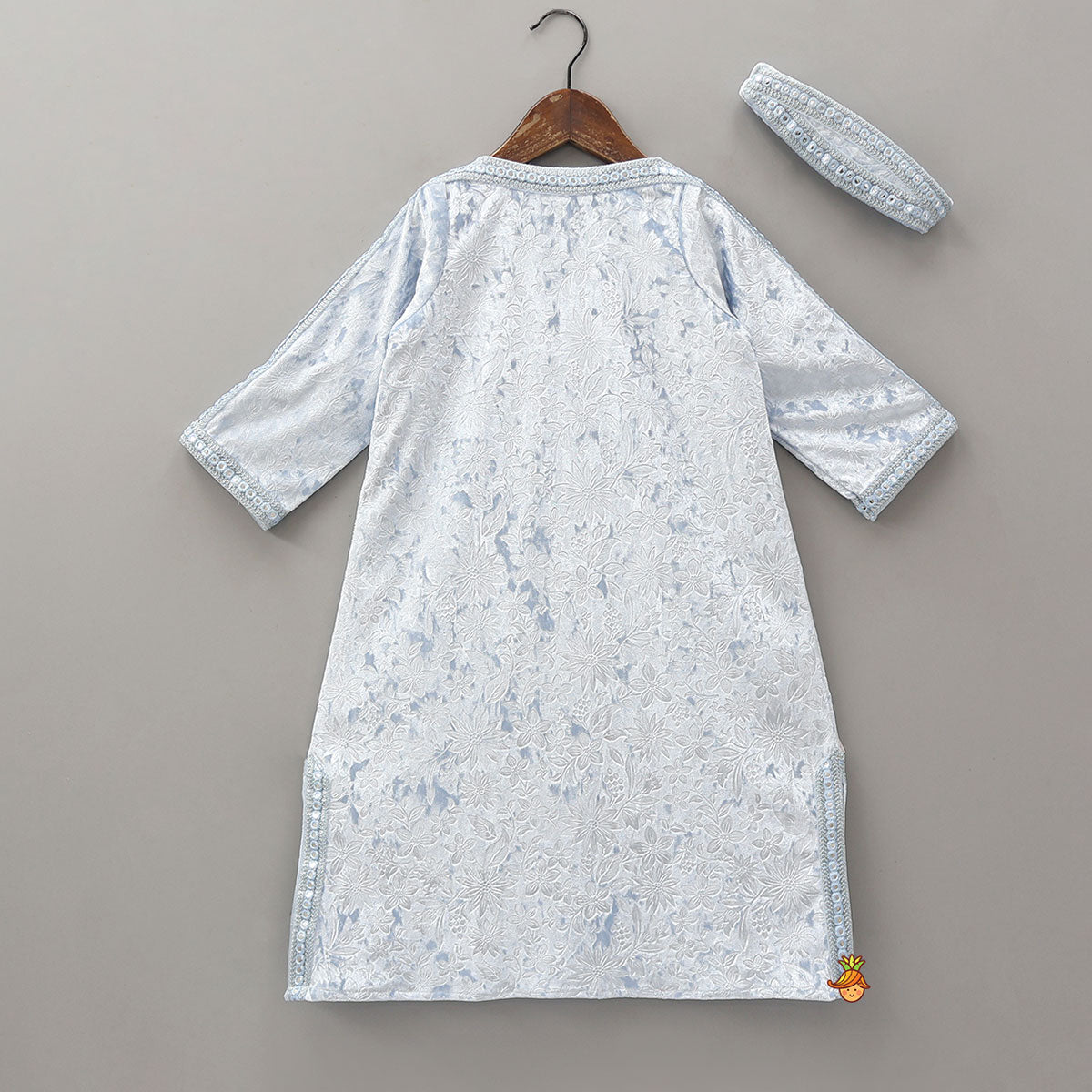 Embossed Velvet Long Jalabiya With Lace Headband