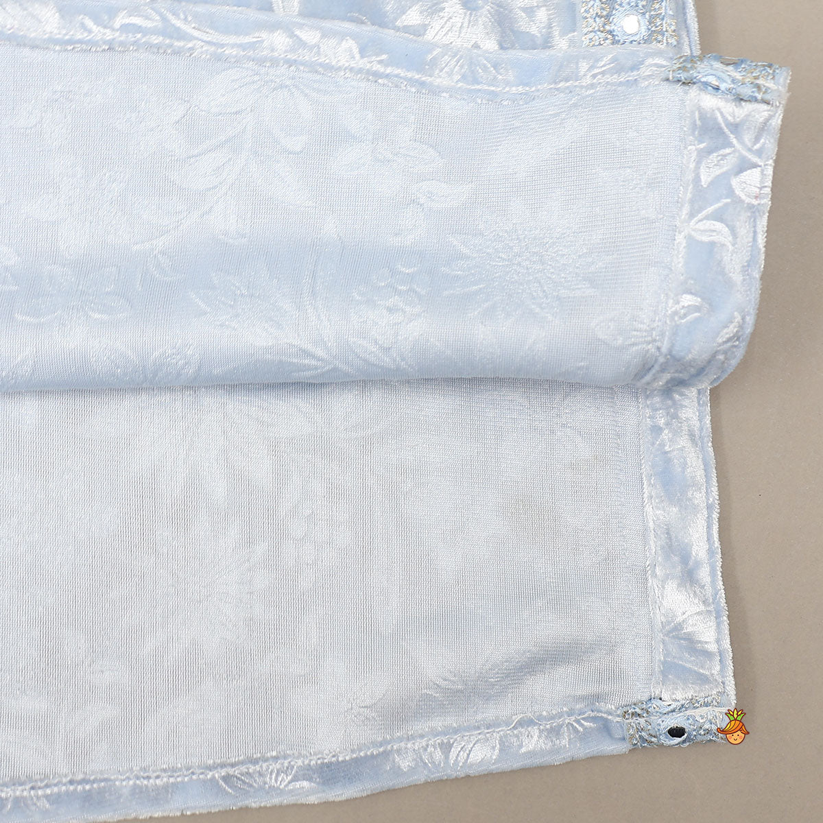 Embossed Velvet Long Jalabiya With Lace Headband