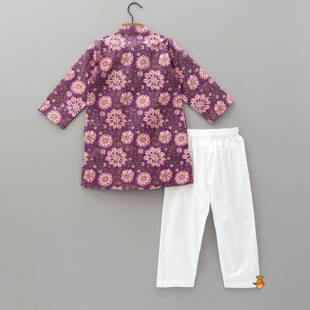 Graceful Floral Kurta And Pyjama