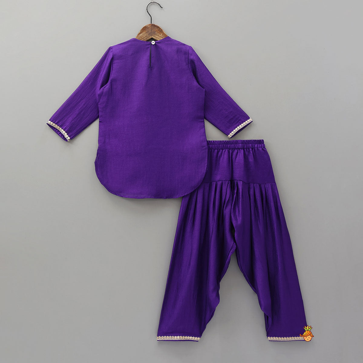 V Neck Curved Hem Kurti And Patiala With Matching Dupatta