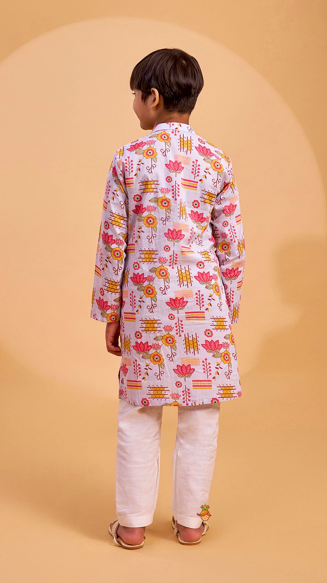 Printed Pin Tuck Kurta And Pyjama