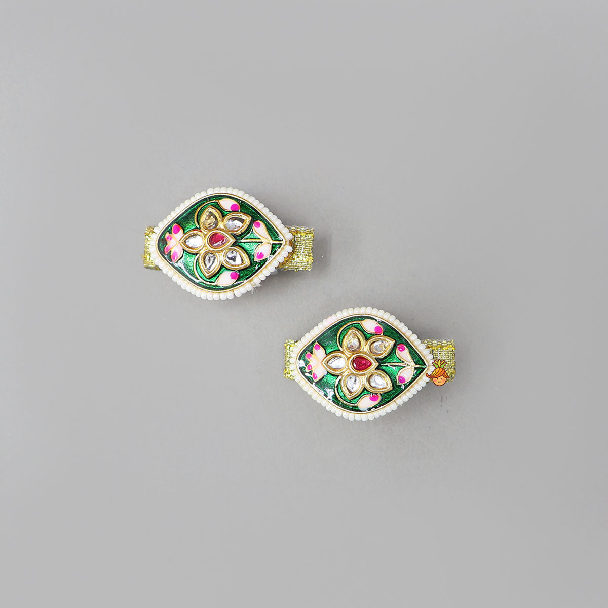 Attractive Floral Hair Clips - Set Of 2