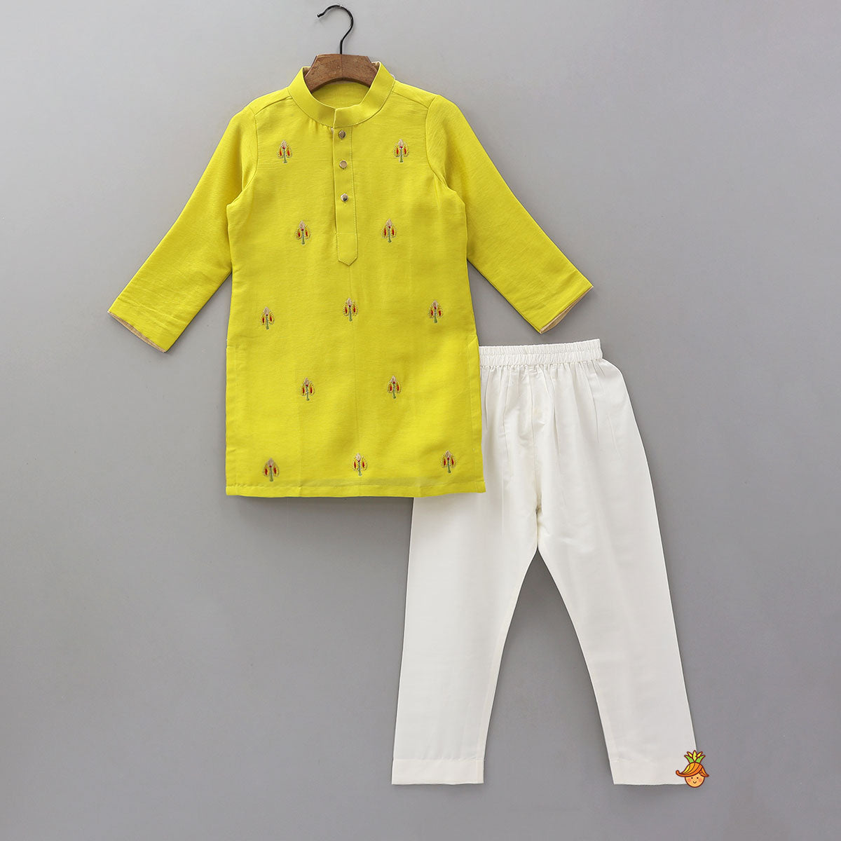 Booti Work Kurta And Pyjama
