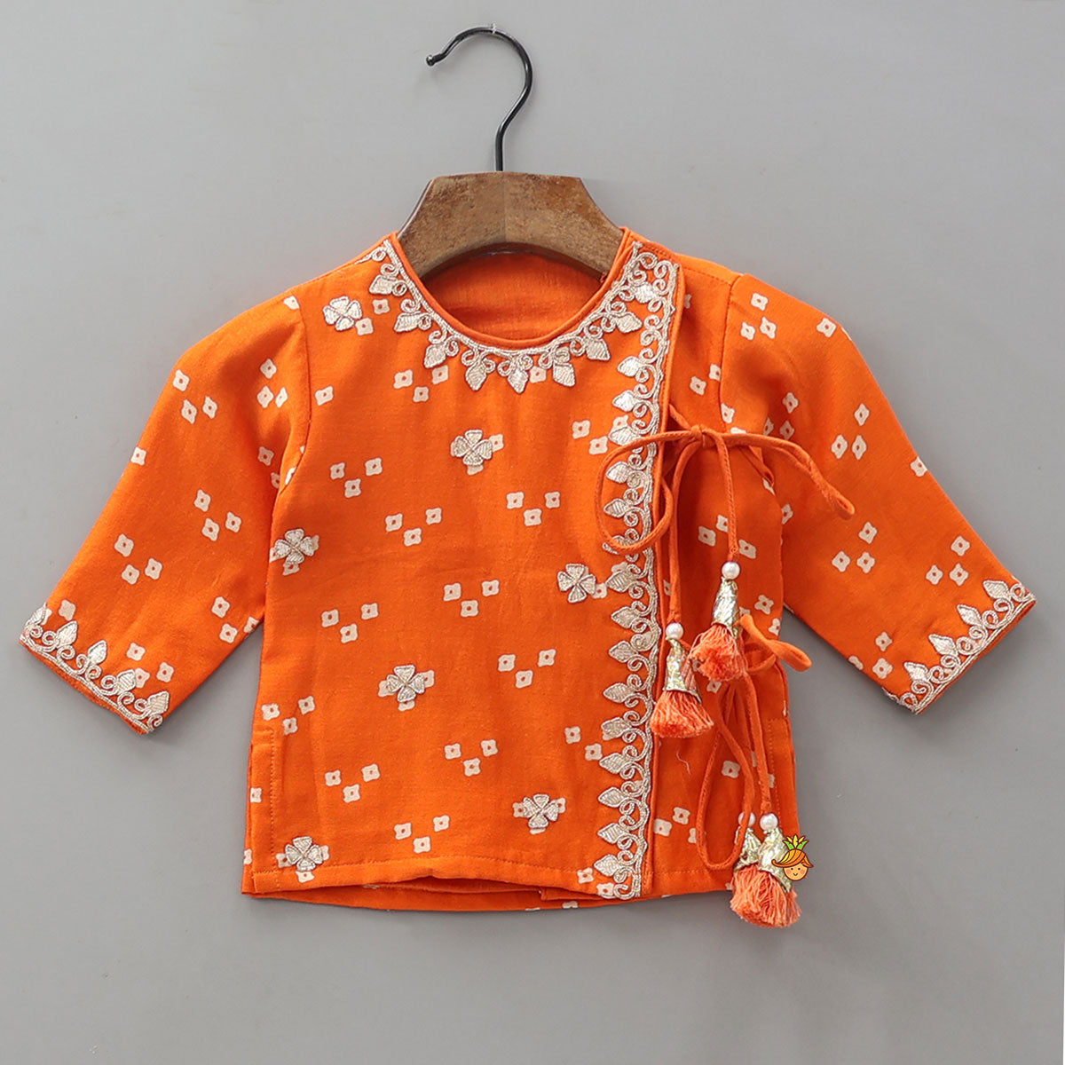 Bandhani Printed Infant Baby Set With Swaddle And Cap