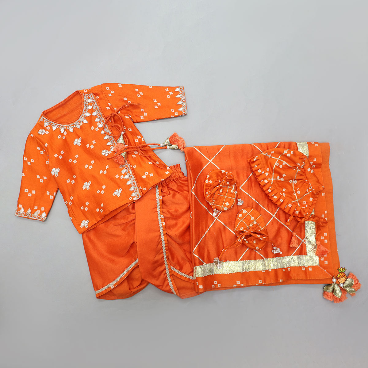 Bandhani Printed Infant Baby Set With Swaddle And Cap