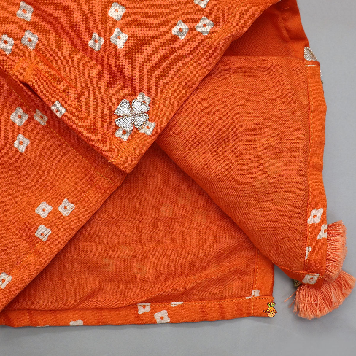 Bandhani Printed Infant Baby Set With Swaddle And Cap