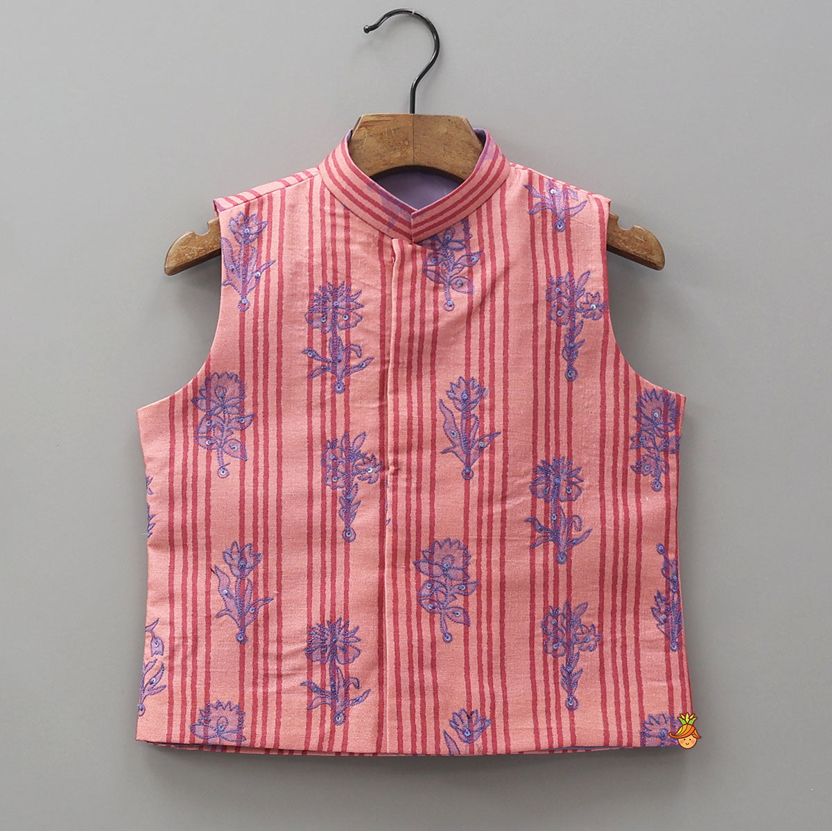 Thread Embroidered Ethnic Kurta With Floral Jacket And Pyjama