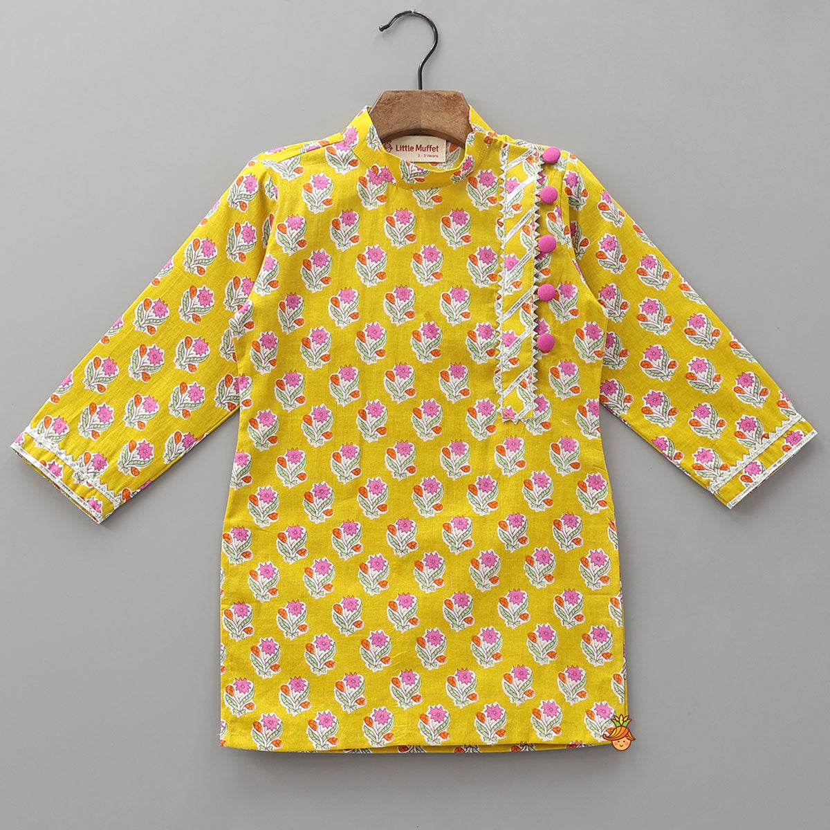 Side Button Detail Printed Kurta And Pyjama