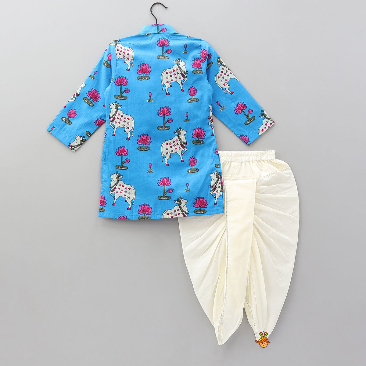 Beautifully Printed Ethnic Kurta And Dhoti