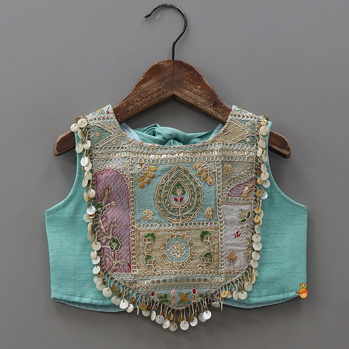 Elegant Zardozi Dori Embroidered Crop Top With Flared Lehenga