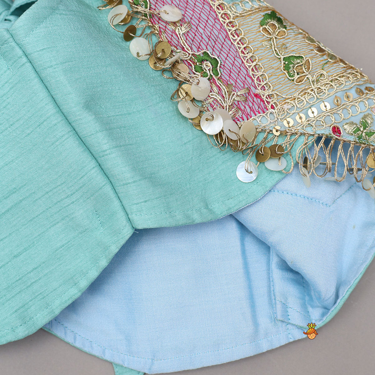 Elegant Zardozi Dori Embroidered Crop Top With Flared Lehenga